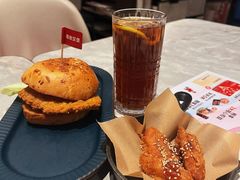 -必胜客(鳌江万达店)