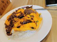 牛肉滑蛋饭-有章牛杂(石厦店)