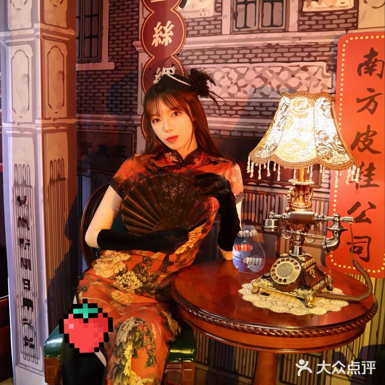 可以换装的美甲店！复古旗袍play[加油]