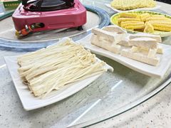 -墨脱石锅椰子鸡•香草鸭•东山羊(大东海店)