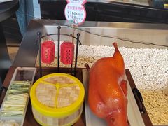 -吴越荣记苏州菜·松鼠桂鱼 100% 活鱼现做(月光码头店)