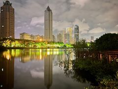 -万绿园