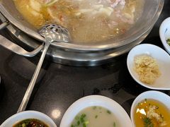 -老来福·非遗酸汤兔(凯旋路店)