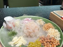 -得意咚瓜·顺德鱼生·冬瓜火锅(深圳首店)