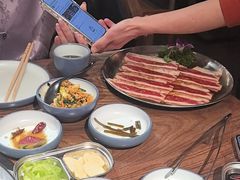 -明洞阿姨·韩式酱蟹烤肉·创意料理(三元桥店)