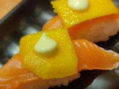 芒果三文鱼腩寿司-万岁寿司(万国店)