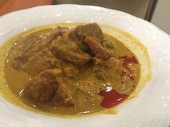 咖喱牛腩饭-翠华餐厅