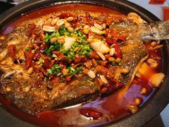 -鸣记脆皮烤鱼·海鲜烤鱼(三八广场店)