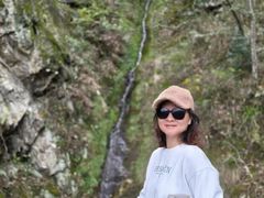 -燕子河大峡谷天坑仙境