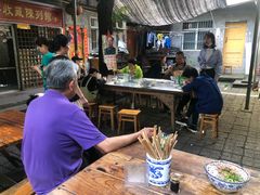 大堂-刘二姐肥肠米粉(总店)