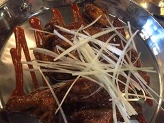 酱油炸鸡-MI WU FACTORY米屋美食工厂餐厅(绿地店)