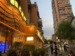 -吉庆街美食广场