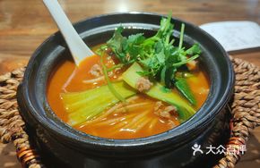 Old Jar Sichuan Pickled Chicken Noodles