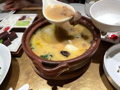 京城酥肉锅-四季民福烤鸭店(西单华威约饭街店)