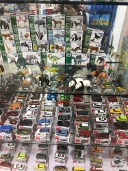 -逝水玩具折扣店