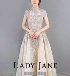 -Lady  Jane高端婚纱礼服馆