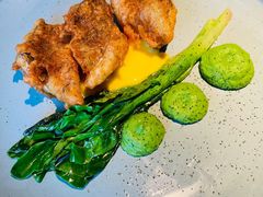 嫩煎银鳕鱼佐樱桃汁及罗勒泡沫-West10 西拾·西餐厅·创意菜(未来科技城店)