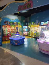 -探奇乐园蹦床公园(日月广场店)