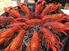 -虾弄弄海派小龙虾·牛羊蝎子火锅