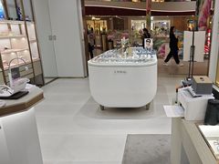 -无界眼镜MaxLess(南翔印象城店)