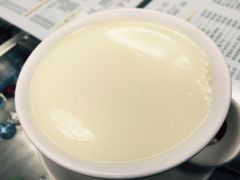 义顺牛奶公司(铜锣湾骆克道店)-义顺牛奶公司