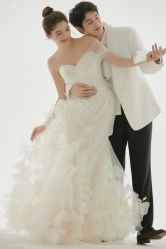 -至臻微拉婚纱摄影