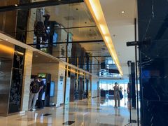 -上海龙之梦万丽酒店