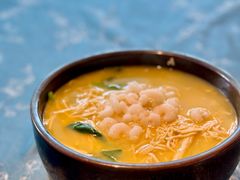 手剥虾仁煮干丝-扬州香格里拉·香宫中餐厅