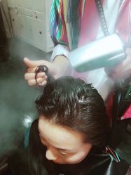 -变画·发型STUDIO