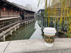 -星巴克(成都天府水街店)