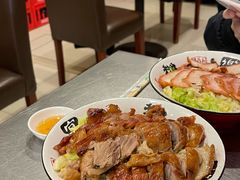 烧鹅拼叉烧饭-吾家香港烧腊专门店