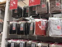 -优衣库(广州番禺万达广场店)