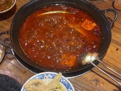 -旧街市鲜货老火锅(大光路店)