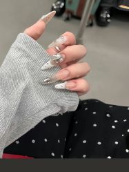 -赢韵美甲美睫瑞士净斑中心