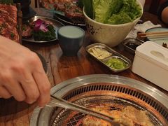 -明洞阿姨·韩式酱蟹烤肉·创意料理(三元桥店)