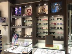 -视野联行眼镜蔡司·依视路官方授权店(顺城店)