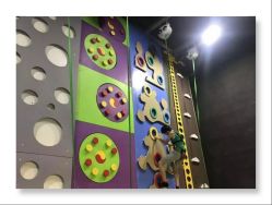 -蹦贝运动中心·蹦床·攀岩·闯关(龙岗店)