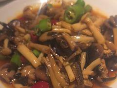 -日丰园海肠水饺·老字号大连海鲜(银泰城店)