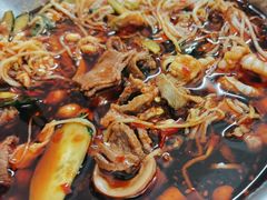 -周良天山牛杂城(天山路总店)