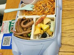 -汽车博物馆主题餐厅