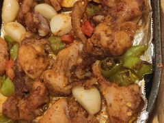 -老东镇啤酒屋海鲜加工·蒸汽海鲜·海鲜烧烤(台东店)