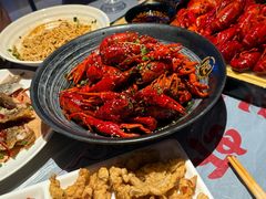 -肥肥虾庄·金牌油焖大虾(杨园滨江时代walk店)