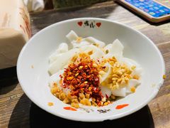 猪油拌粉-盟重烧烤(东瓜山创始店)