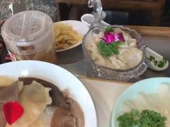 -佬土鹅肠火锅(解放路店)