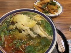 -云阿蛮云南生烫牛肉米线(奉贤路店)