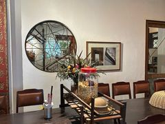 -Cuc Gach Quan Restaurant