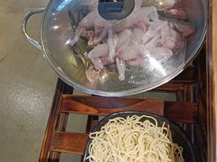 -石锅苗苗鱼(武汉首店)