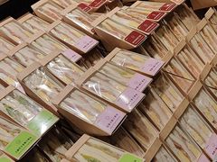 -胖东来生活广场(健康路店)