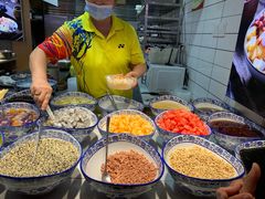 -八一路好吃街(雨田商务大厦店)