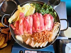 部队锅-MI WU FACTORY米屋美食工厂餐厅(绿地店)